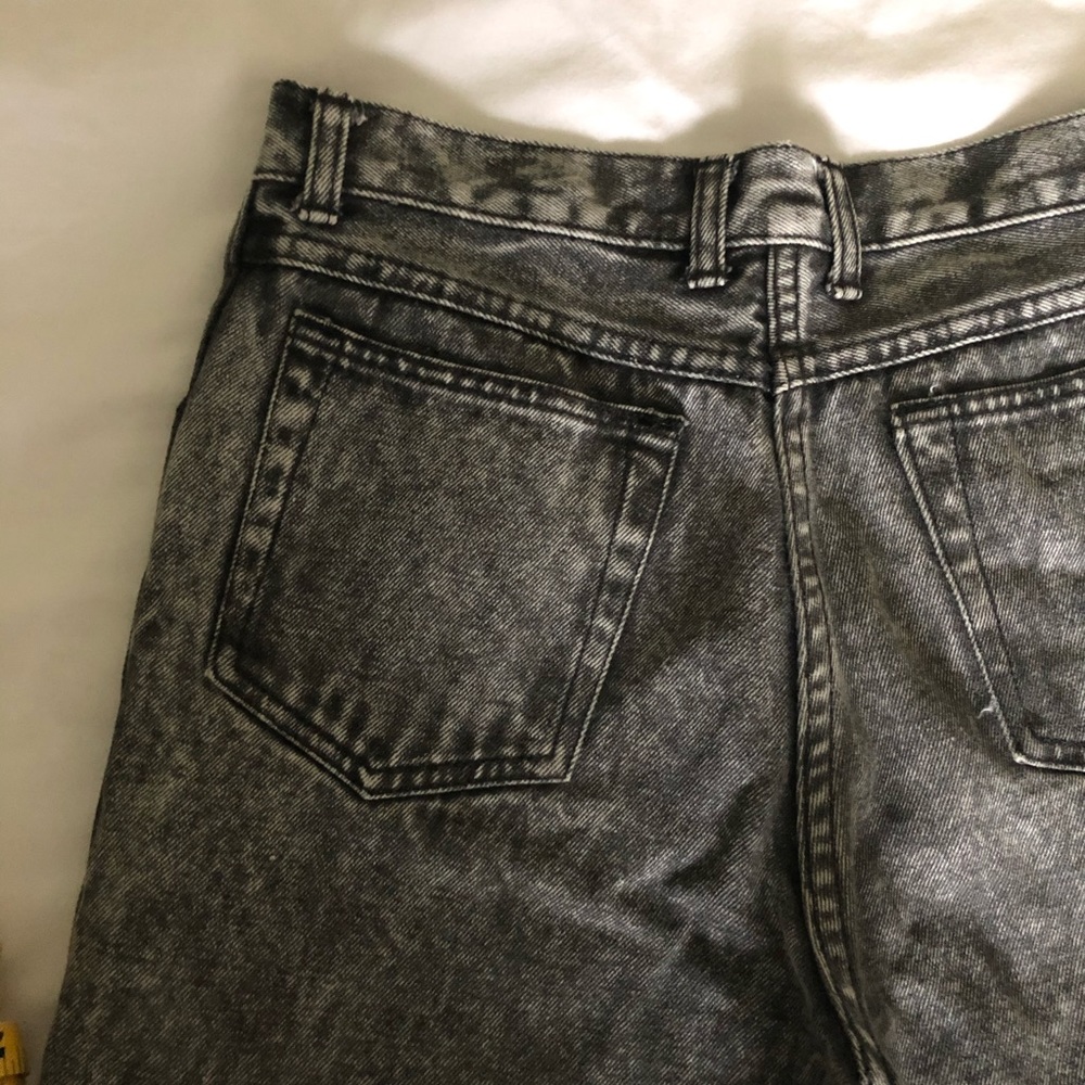 Vintage cropped acid washed jeans